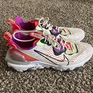 Nike react vision ‘barely bolt pink’